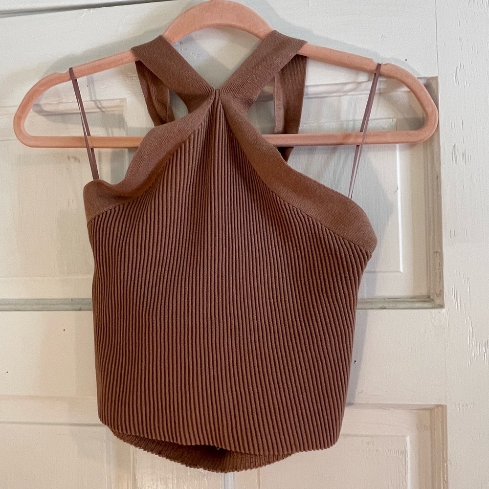 GB brown tank